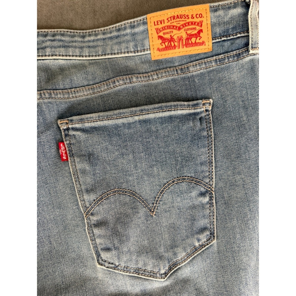 Levis 711 Skinny Jeans Womens 24W Light Wash Distressed Denim Casual Normcore - Picture 3 of 10